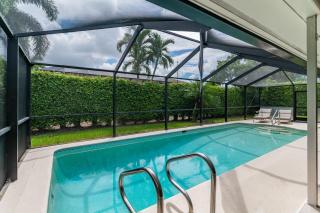 Short Walk to Maple Beach Access I 3/2 w/ Heated Pool - 7