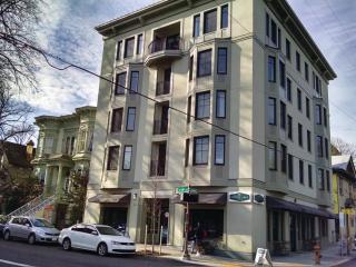 Northwest Portland Hostel - 9
