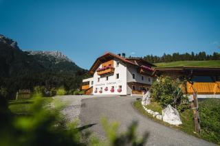 ALMRESIDENZ UNTERRAIN -1 km BY CAR DISTANCE SKI SLOPES KRONPLATZ - Olang - 2