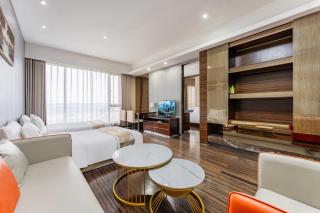 Yicheng Pazhou Poly World Trade Centre Apartment - 7