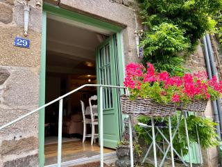 La Petite Madeleine is a Charming 2 Bedroom Pet Friendly Gite situated on Dinan Port - Dinan - 7