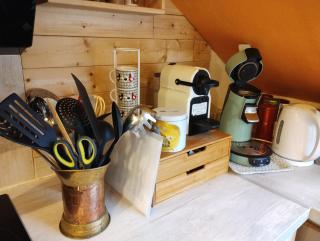 Le doux refuge bercéen au calme de sa campagne près circuit Mans Sud, grand lit avec berceau et possibilité lit pliant en rajout, relais motard, Nespresso à disposition dans chambre - 5