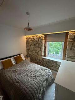 Country cottage with scenic views and hot tub - 6