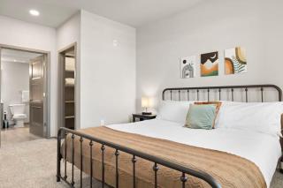CozySuites with pool in Westgate near stadium 6 - Glendale - 4