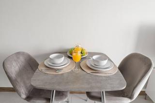 FIRST CLASS Studio Rustic Charm in SOL BAY - Dubai - 8