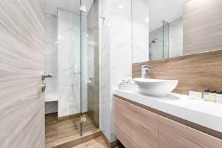 FIRST CLASS Studio Rustic Charm in SOL BAY - Dubai - 6