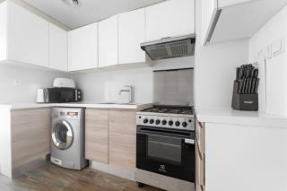 FIRST CLASS Studio Rustic Charm in SOL BAY - Dubai - 5