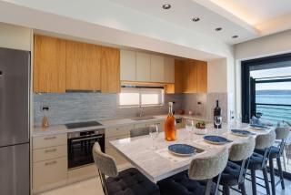 Seagull Luxury Apartment Next To The Sea - BY APOKORNAS VILLAS - Almyrida - 7