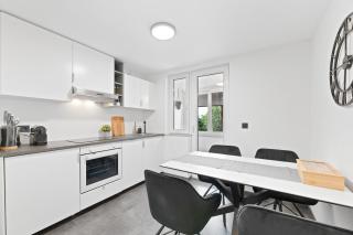 Stilvolle Wohnung mit Loggia im Stadtzentrum - Kingsize Bett - Smart TV - Netflix - 60qm - 24h Check-In - Ludwigsbourg - 4