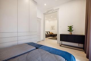 Elegant Two-bedroom Apartment in the Centre - Budapest - 1