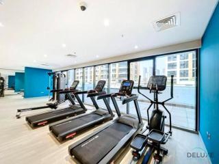 Inviting 2BR Apartment in Azizi Riviera 39, Al Merkadh by Deluxe Holiday Homes - Dubai - 3