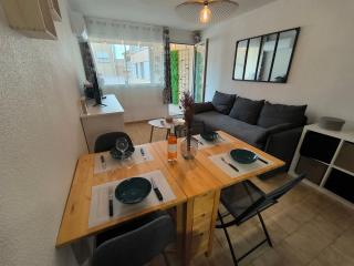 Studio Cabine Piscine-Clim-Parking-Plage200m - 2