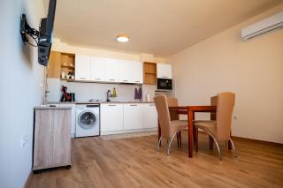 Galina Apartment Cozy Suite with FREE Parking - Varna City - 0