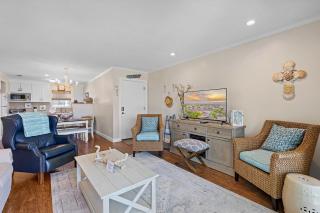 Colony Beach Club 204 - 1