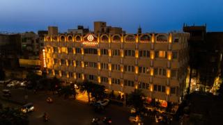 New Hotel Broadway - Varanasi - 9