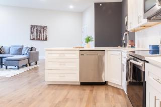 2bed1bath Parking-queenbdsoffice Wd-oven - 4