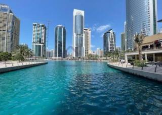 Cosy Modern Studio with Lake View and Rooftop Pool in JLT Dubai - Dubai - 2