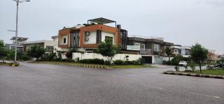 Haven Lodge - 7BR Luxury Vacation Home with Mountain View - Islamabad - 7