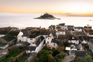 Historic Beachside Walled Garden Town House - Marazion - 0