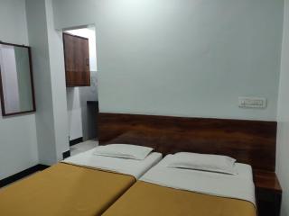 Hotel Parth Residency - 4
