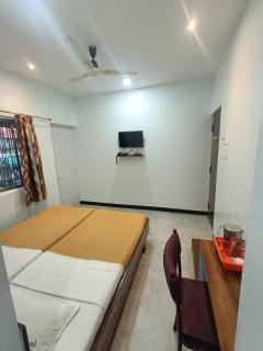 Hotel Parth Residency - 3