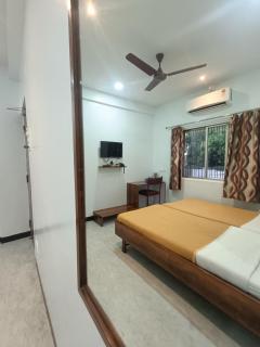 Hotel Parth Residency - 2