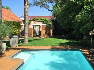 Khayamanzi Guesthouse - Hartbeespoort - 7