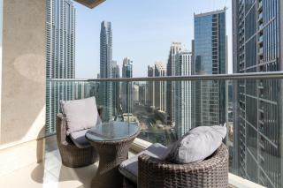 Vacay Lettings - Lofts Apartments - Dubai - 1
