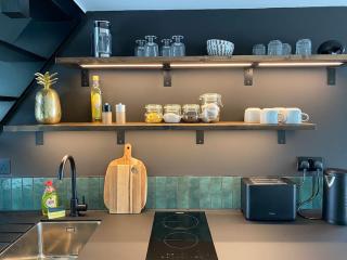 Tiny Floating Home with Marina Views - Brighton & Hove - 3