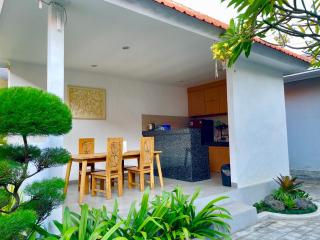 Santika Home Stay - Canggu - 3