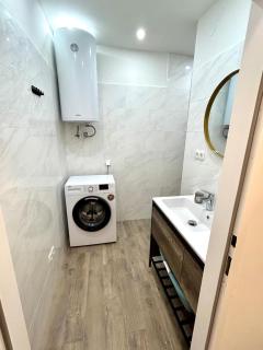 Schöne Ferienwohnung mitten in der Stadt - Knittelfeld - 7