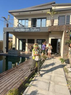 Luxe Haven Suites - Maun - 0