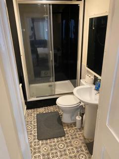 Studio next to Port, Cliff View, Free Parking - Dover - 1