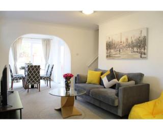 A Comfortable Nest for Contractors or Families - sleeps 8 - Chesterton - 9