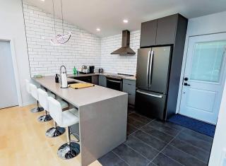 LuxQuarters Huckleberry Suite - 3