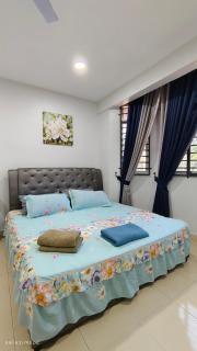 Azzalia Homestay Karak Bentong with 4 Rooms 3 Aircond NJOI - Karak - 9
