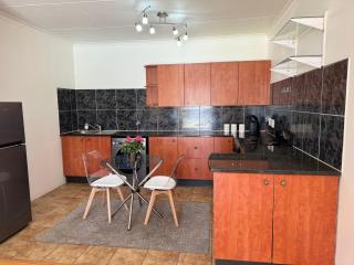 EverGreen Executive Suite - 3