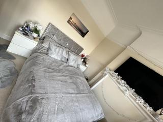 GerrardsCross - Stay4 - Parking - PetsOK - Wembley - 2