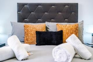 The Seven Suites Liverpool - 2