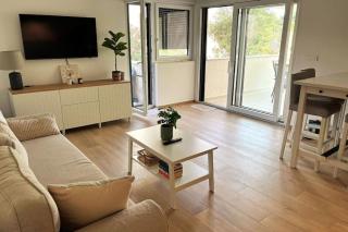 Apartment Maris - 1 Min to Beach & Sea View - Povljana - 0