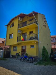 Vila Alex - Tăşnad - 0