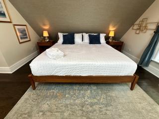 Historic Wicker Park Bungalow - Chicago - 6