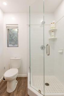 Serene and beautiful hillside retreat - Glendale - 7