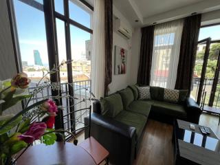 Cozy apartment in the city center Mtatsminda - Tbilisi - 0