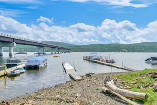 Pet-Friendly Home with Beach in Northville! - Northville - 9