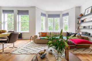 A Spacious Home with Style - London - 8