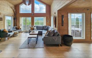 4 Bedroom Cozy Home In Skollenborg - Lindåskroken - 6