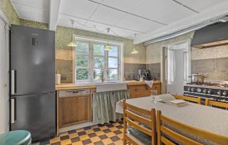 4 Bedroom Amazing Home In Nexø - 5