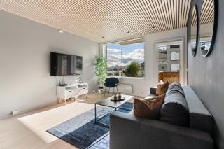 ARCTIC HOMES - Premium Aurora Apartment - 8