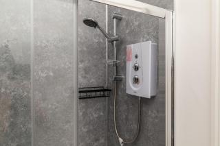 Dove Court Travel Lodge 1 - Ground Floor Ensuite - 5